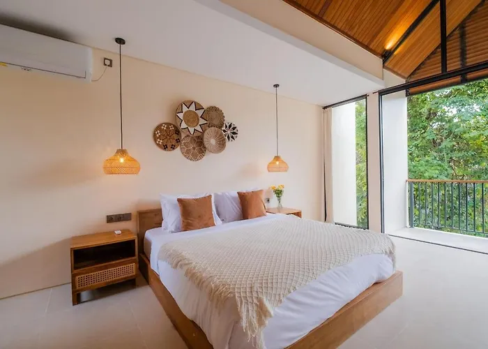 Large Private Pool Border Canggu & Pererenan