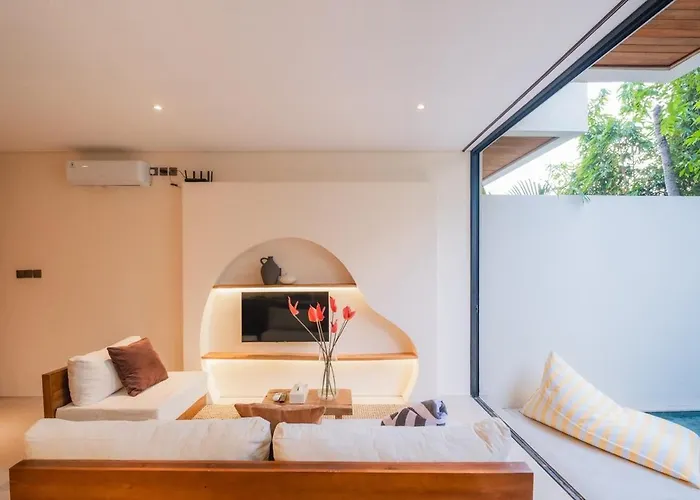 Large Private Pool Border Canggu & Pererenan Holiday home