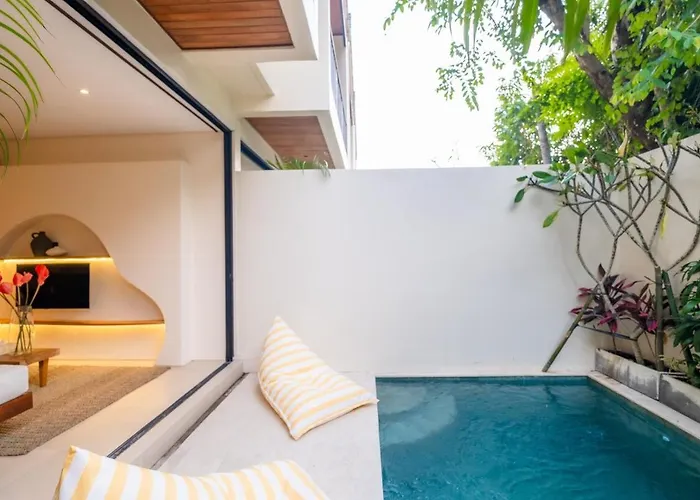 Large Private Pool Border Canggu & Pererenan Dalung (Bali)